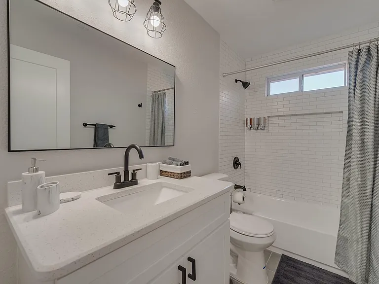 2421 Regal Rd — Photo 20