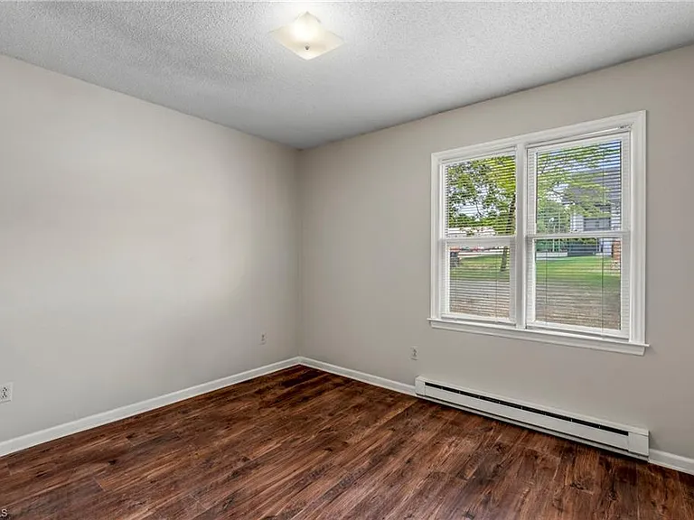 507 N 3rd Ave #I — Photo 16
