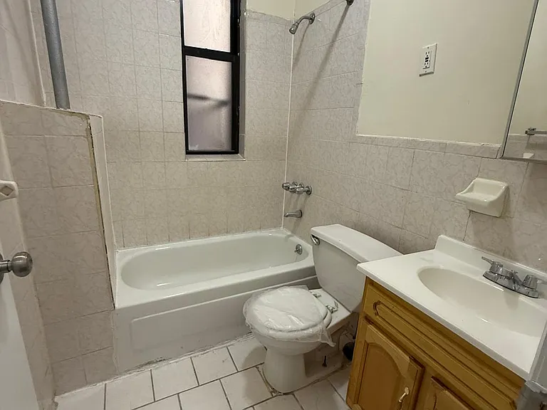 78 Hamilton Ave #12 — Photo 4