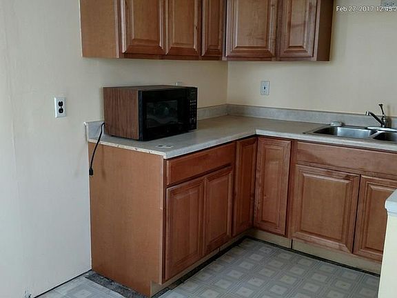 3rd image of 340 Inwood Blvd