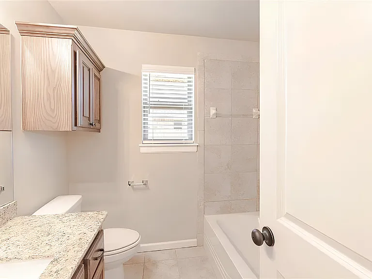 1923 W Flintlock Way — Photo 3