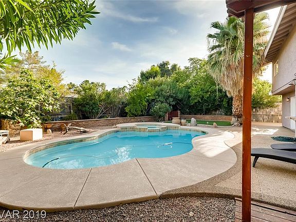 3rd image of 3173 Brockington Dr