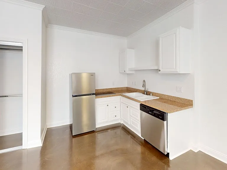 Mariposa Apartments...Gorgeous Newly Remodeled Stylish Apartments...Great Location! CALL NOW! — Photo 4