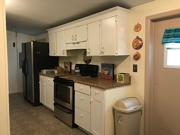 3rd image of 17747 Dogwood Dr