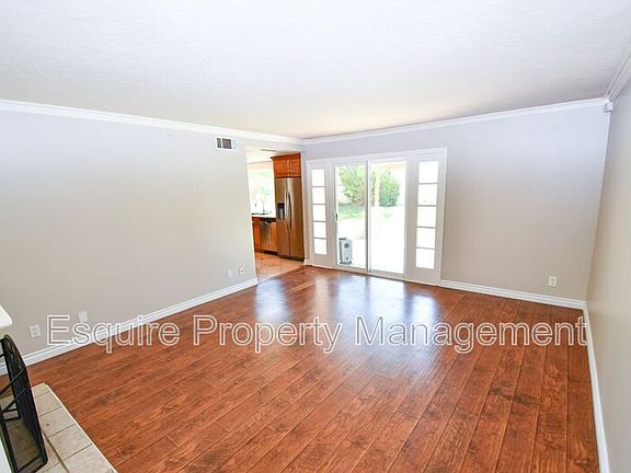 4th image of 1310 Gracia St