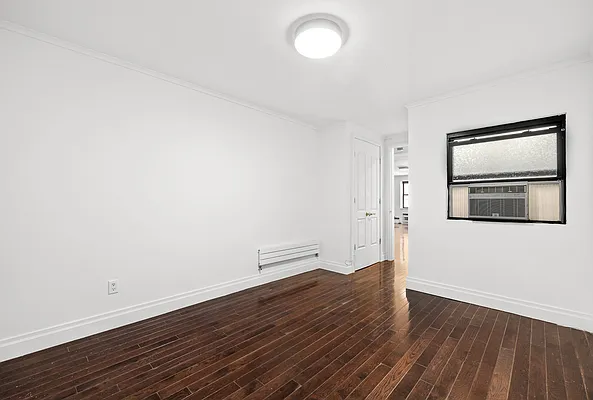 Rented by Compass | media 9