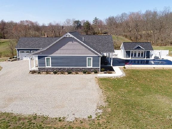 2nd image of 460 Homestead Ln