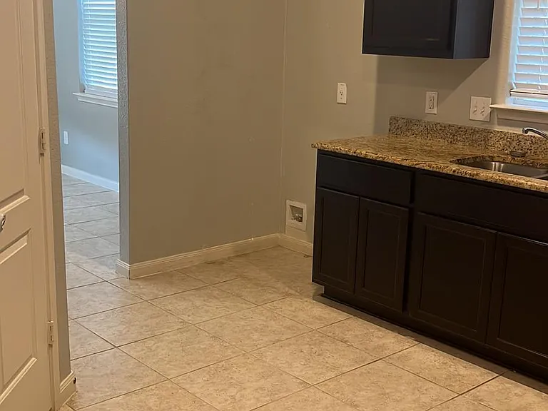 4504 Conley Ln — Photo 19