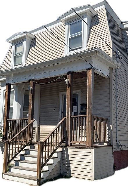 1st image of 33 Parrott St