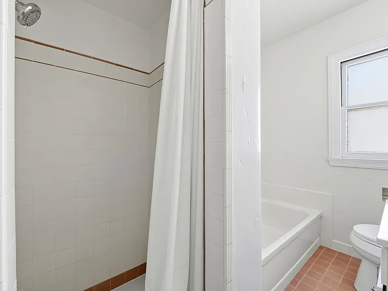 855 Main St #6 — Photo 7