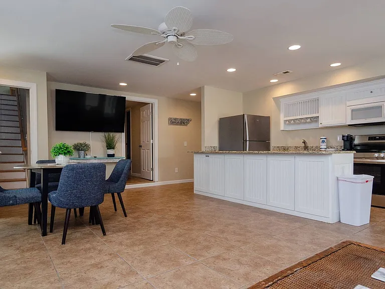 741 N Fort Fisher Blvd — Photo 28