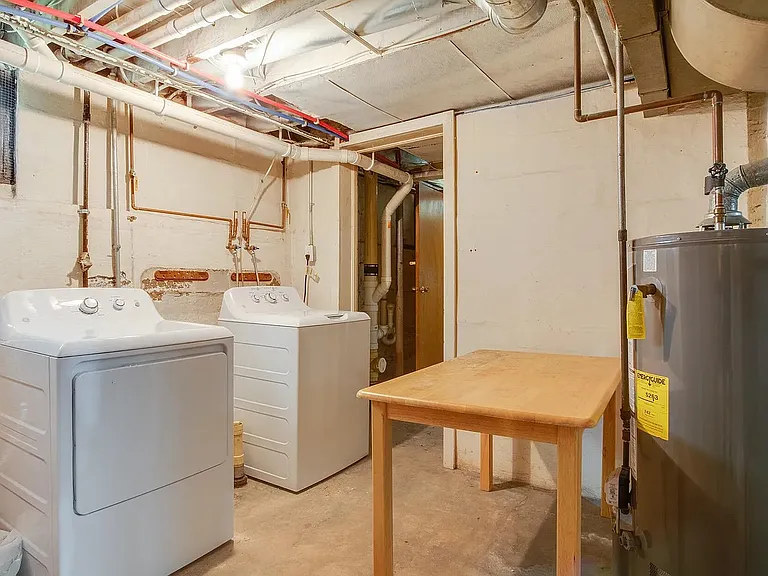608 Seymour Ave #608 — Photo 6