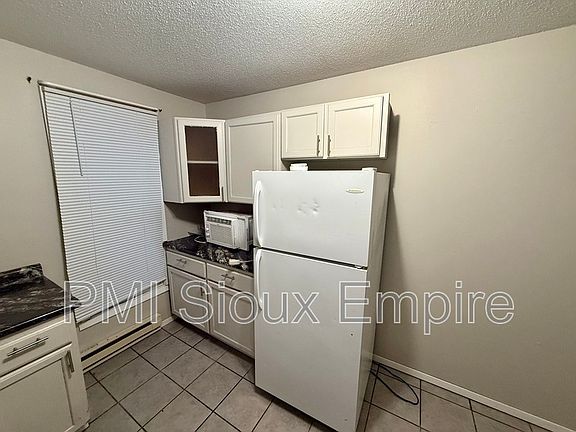 3rd image of 609 S Spring Ave #2