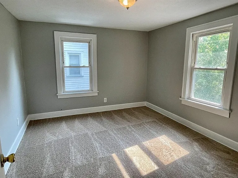 628 Glendora Ave — Photo 9