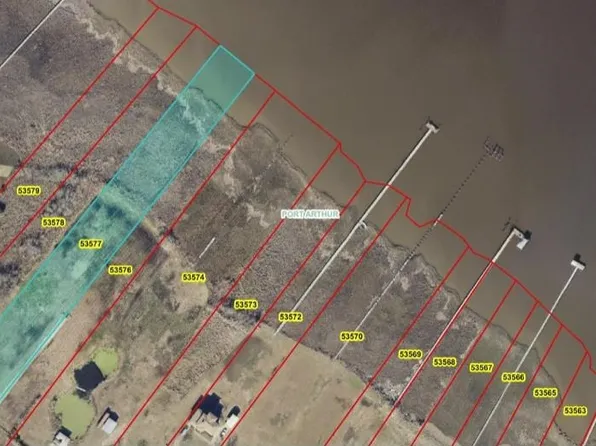 3584 S Martin Luther King Jr Dr, Pt Arthur, TX 77640