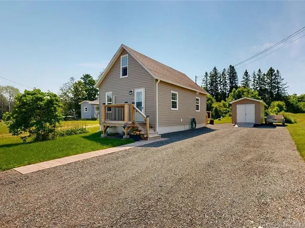 10 Gowland Mountain Rd, Elgin, NB E4Z 1T1