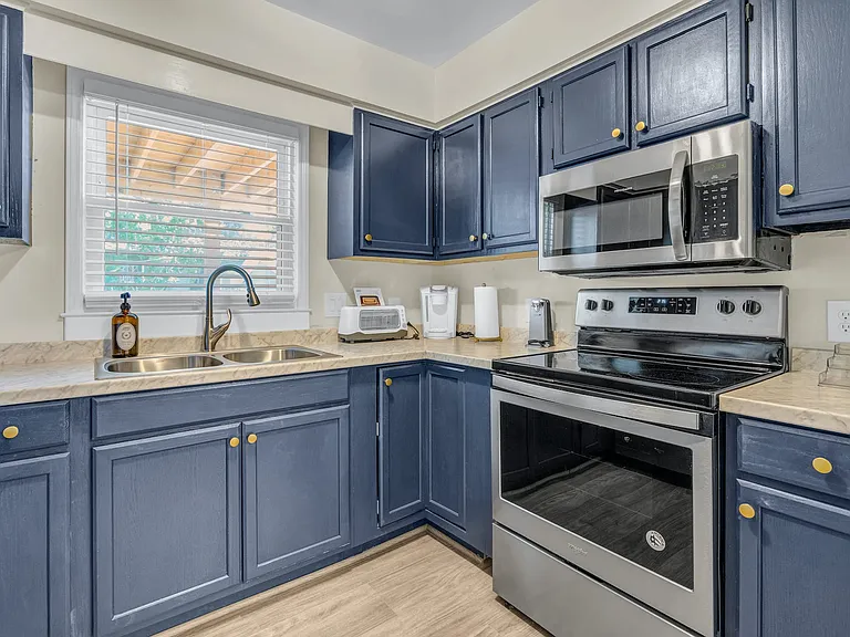 2705B Havens Dr — Photo 15