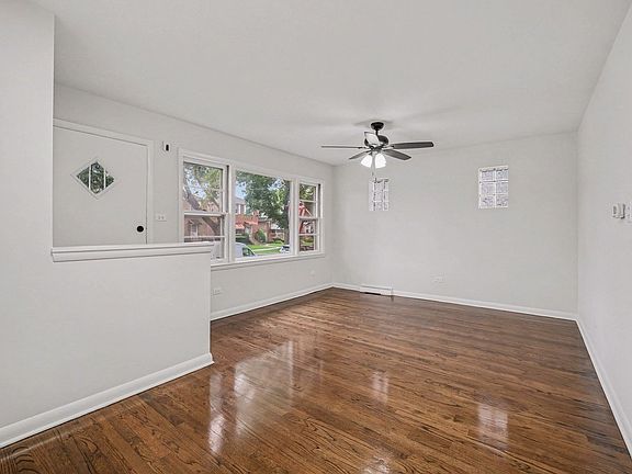 5th image of 3903 N Neva Ave
