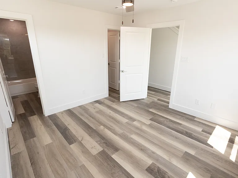 3146 Wayside Ave — Photo 25