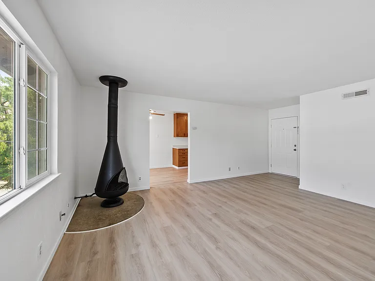20459 John Dr #3 — Photo 2