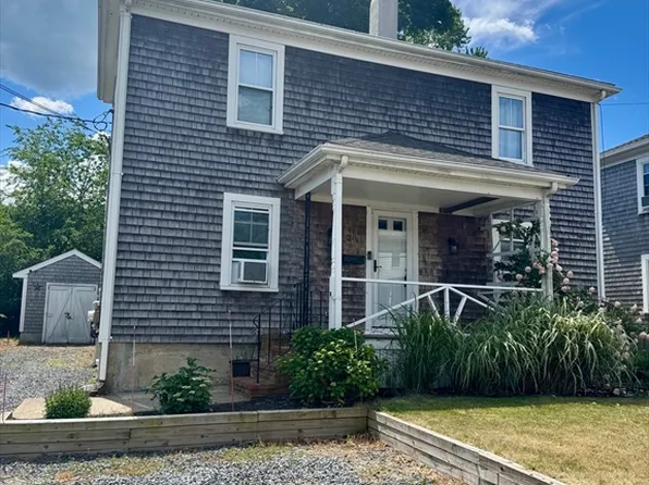 28 Smiths Ln, Kingston, MA 02364