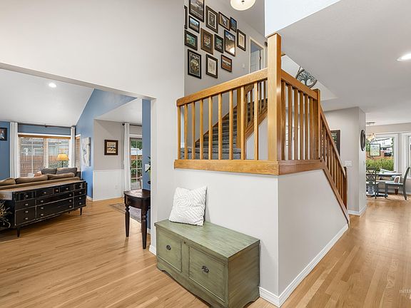 4th image of 10723 W Barnsdale Ct