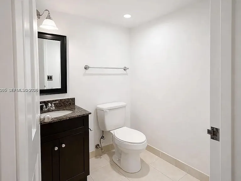 100 Bayview Dr #310 — Photo 6
