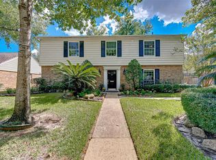 12615 Trail Hollow Dr, Houston, TX 77024