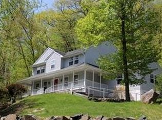 15 Adrienne Ln, Garrison, NY 10524