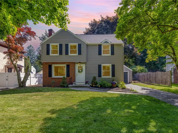 361 Thomas Ave, Rochester, NY 14617