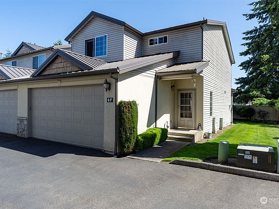 2nd image of 418 17th Street SE #6-F