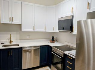 16 Balmoral St Unit 415, Andover, MA 01810