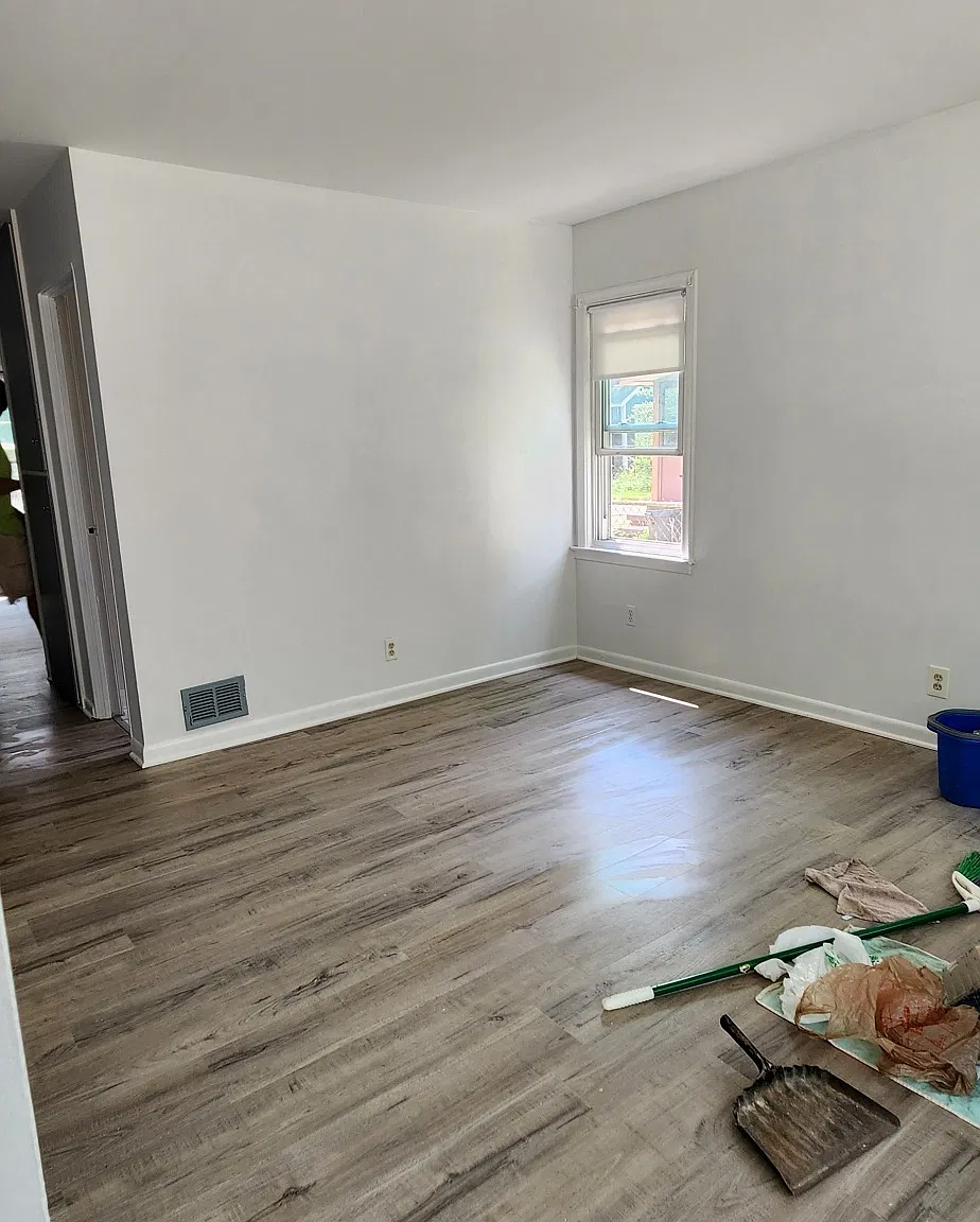 3 bed, 850 sqft, $1,800 — Photo 3
