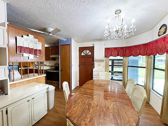 4th image of 25783 Carnation Ct #L-128