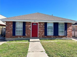 3919 Jupiter Dr, Chalmette, LA 70043