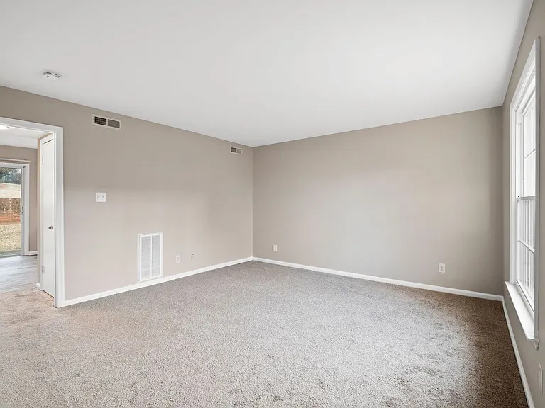 1807 E Church Street Ext — Photo 4