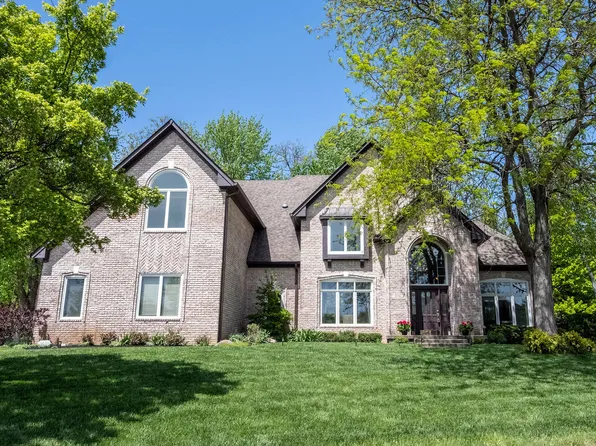5574 Canton Dr, Carmel, IN 46033