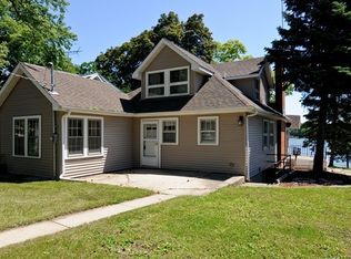 42465 N Orchard St, Antioch, IL 60002