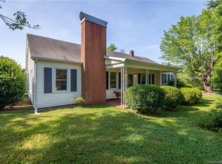 1973 Jamestown Rd, Morganton, NC 28655