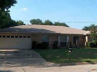 6201 Onyx Dr, North Richland Hills, TX 76180