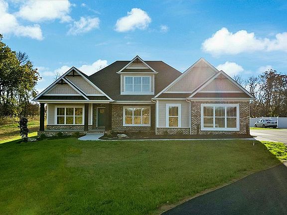 3rd image of 2430 Bay Laurel Ave