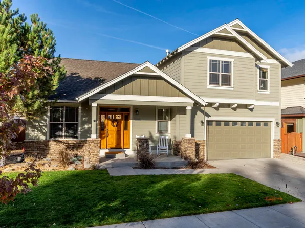 2083 NW Shiraz Ct, Bend, OR 97703