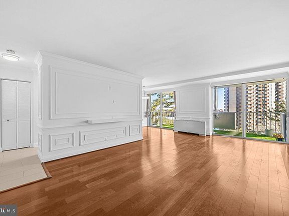 5th image of 301 N Beauregard St APT 517