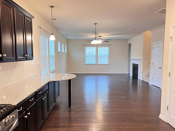 4th image of 5003 Lily Pond Cir