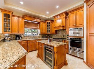 2125 Ixora Rd, North Miami, FL 33181