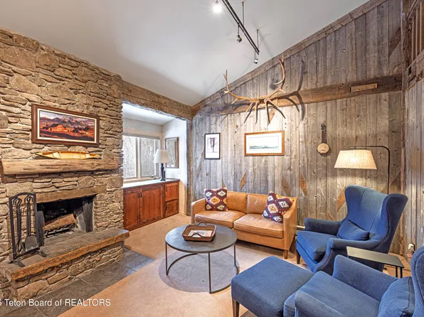 3730 N Lake Creek Dr #3-25-2, Wilson, WY 83014