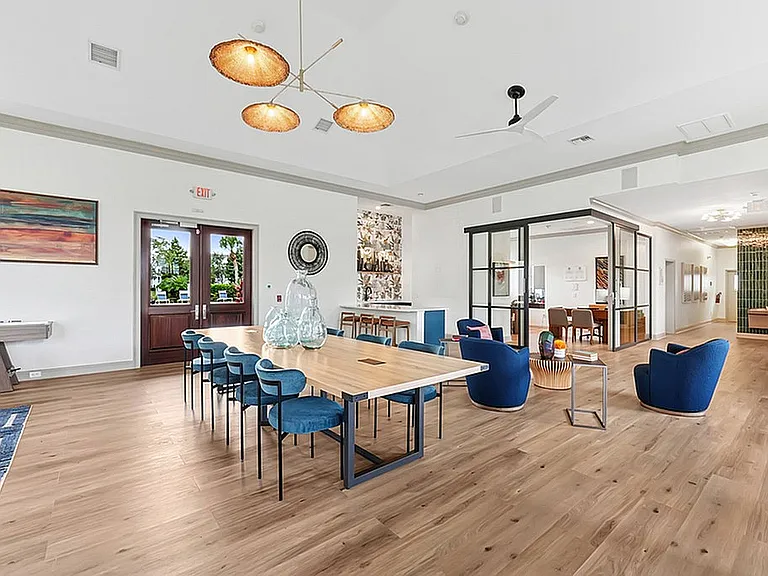 Interior - Clubhouse_006