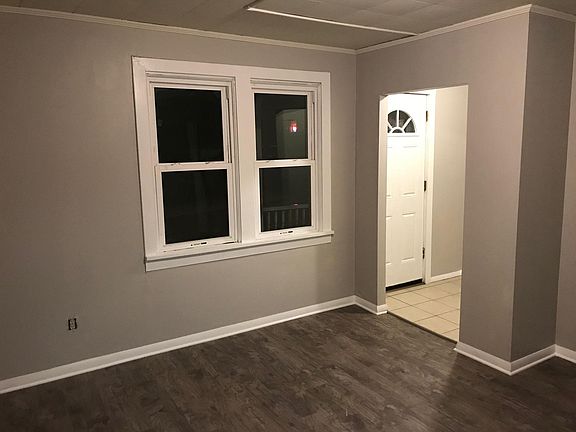 Entry way to Living Room