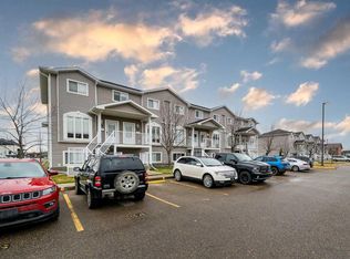 48 E Somerset Ln SE, Medicine Hat, AB T1B0E7