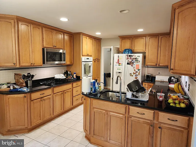 2026 Westwood Forest Dr — Photo 6